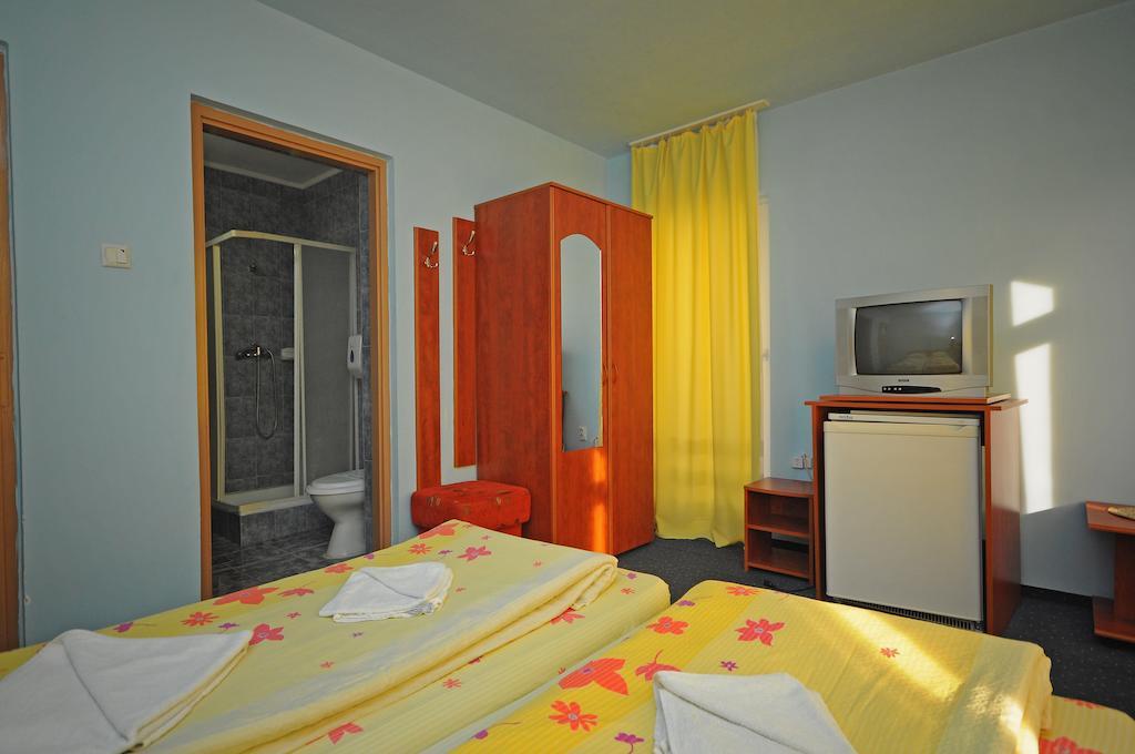 Imola Motel Gheorgheni  ภายนอก รูปภาพ